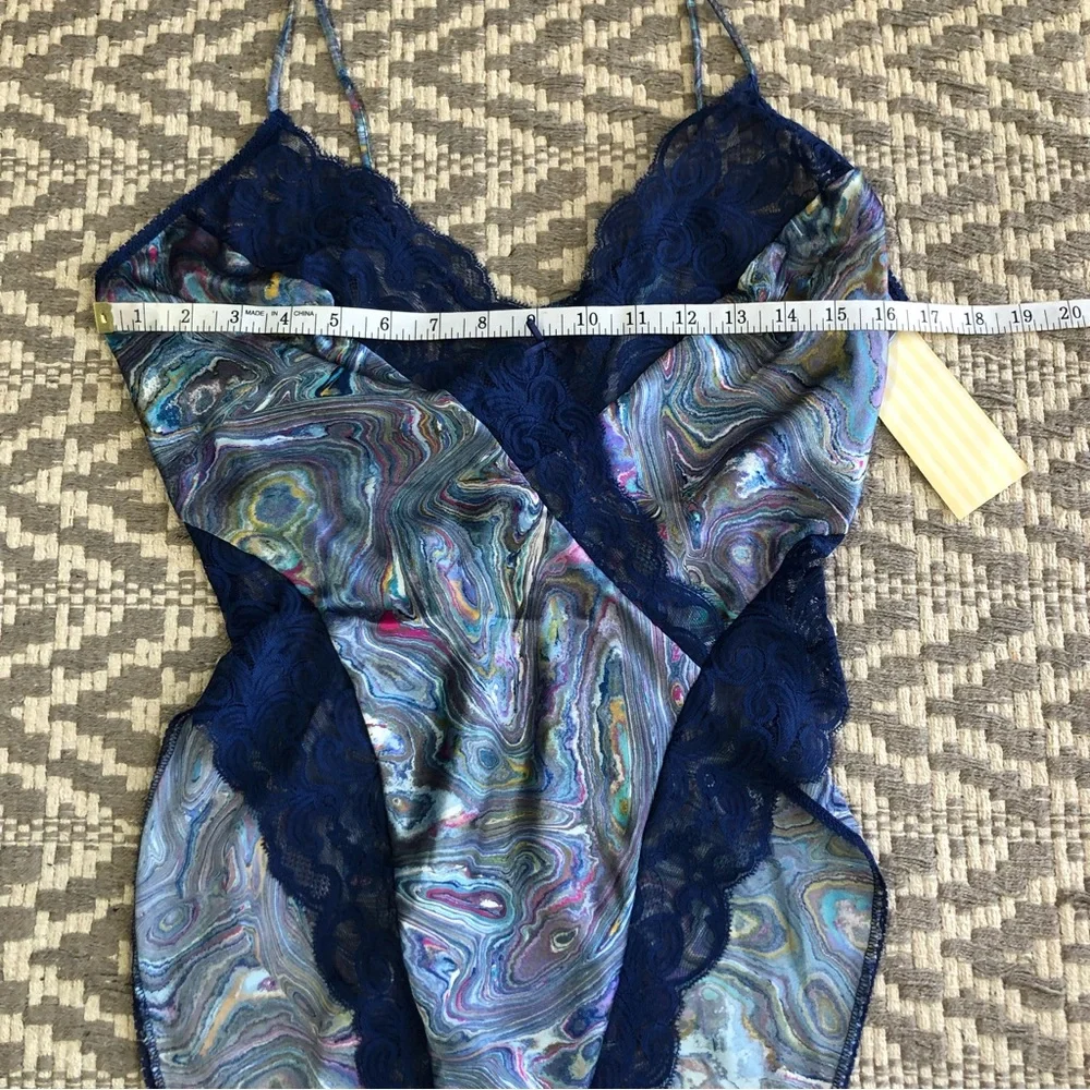 Vintage Delicates made in the USA teddy lingerie bodysuit size large